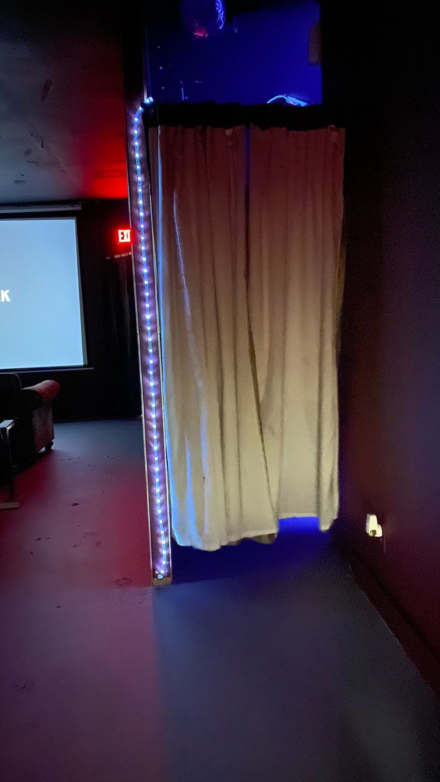 Adult Movie Theatre Biloxi, Mississippi (MS) Adult Movie Theatre Biloxi, Mississippi (MS)