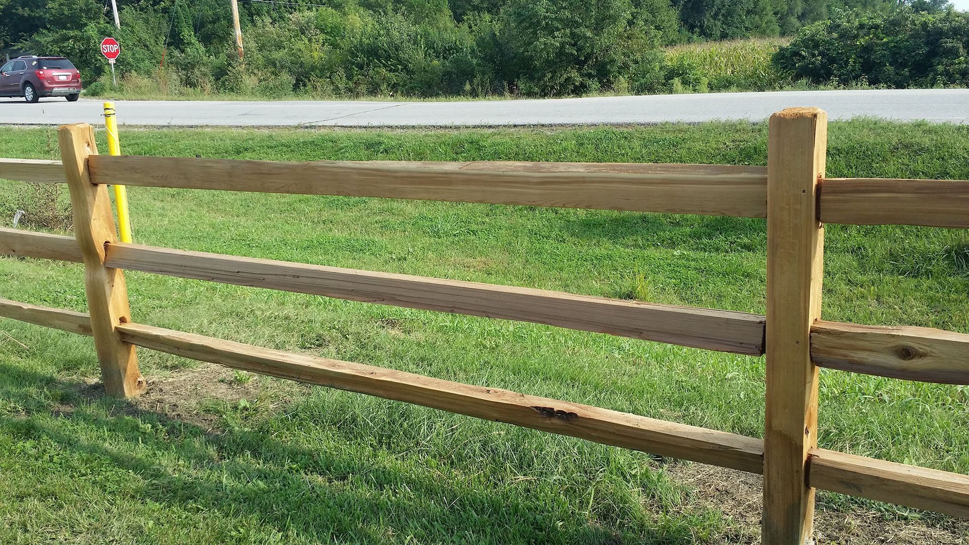wooden fence contractors
