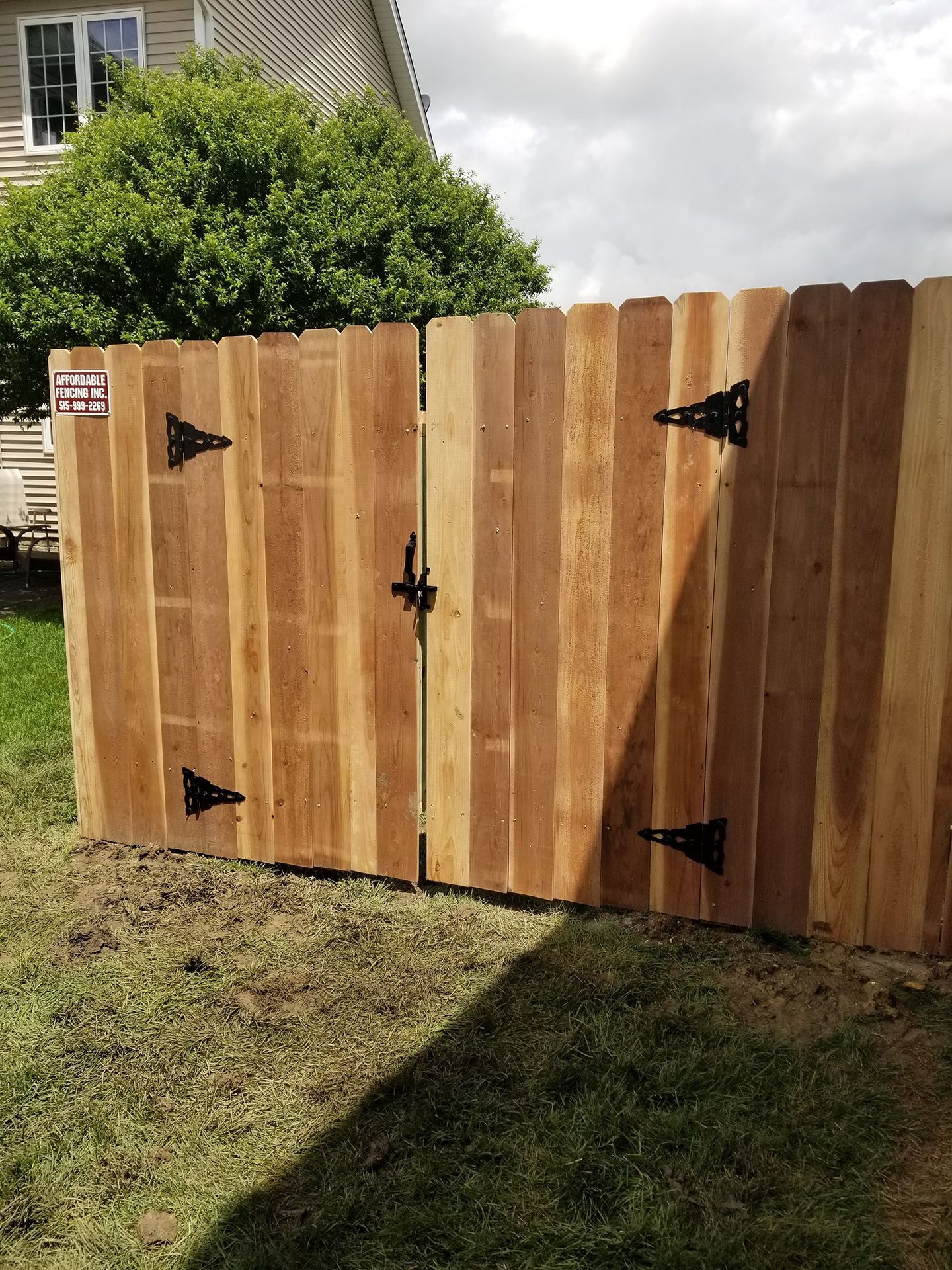 high-quality wooden fence service and maintenance