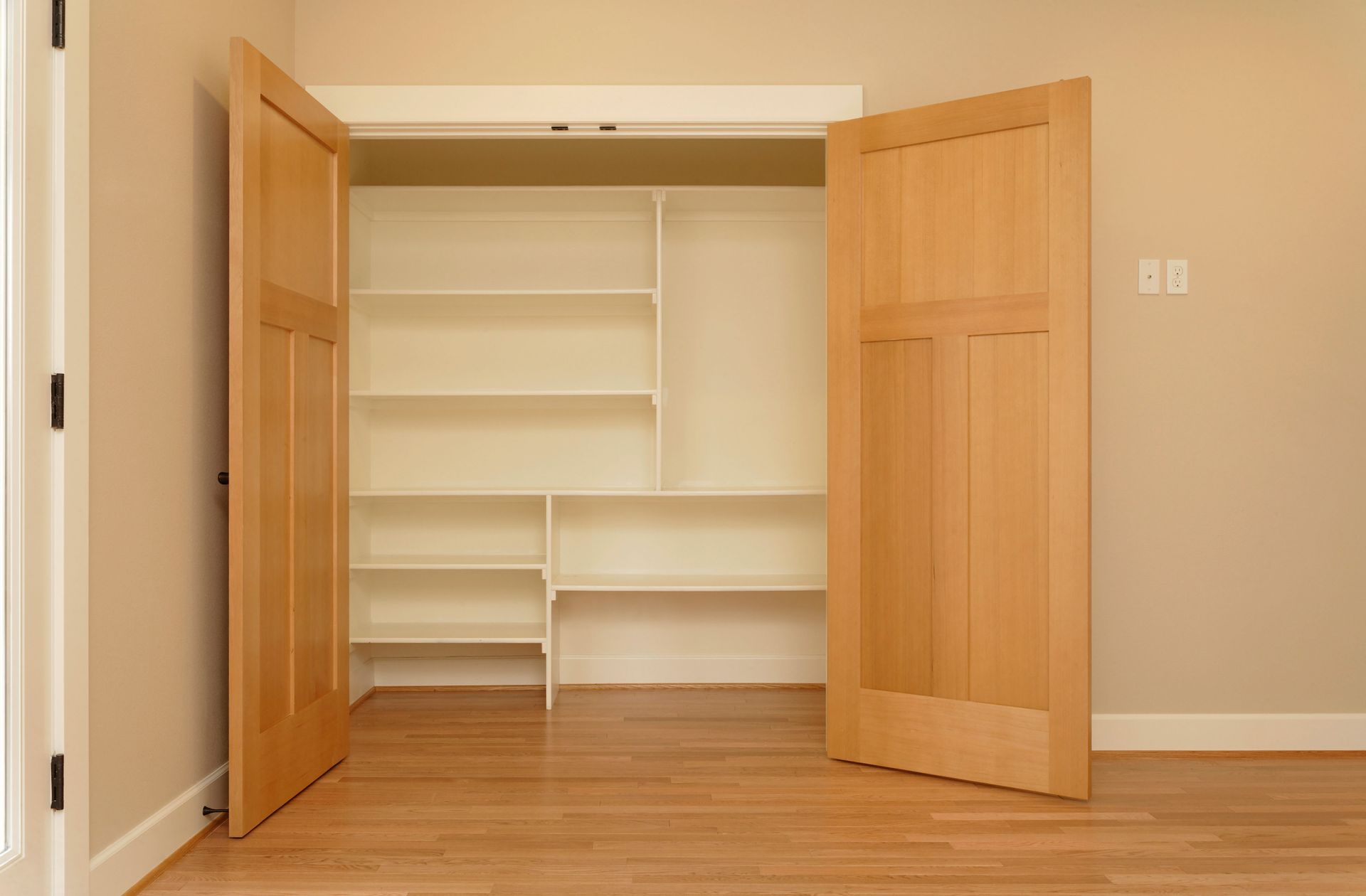 closet installer
