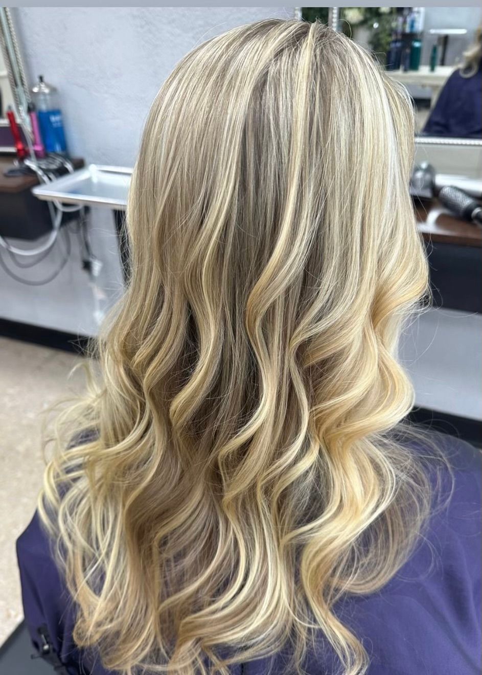Women's blonde curl style