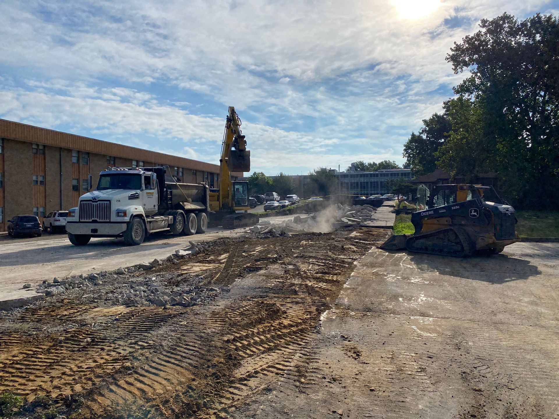 Coffman S R Construction Inc. experts working on a concrete demolition project