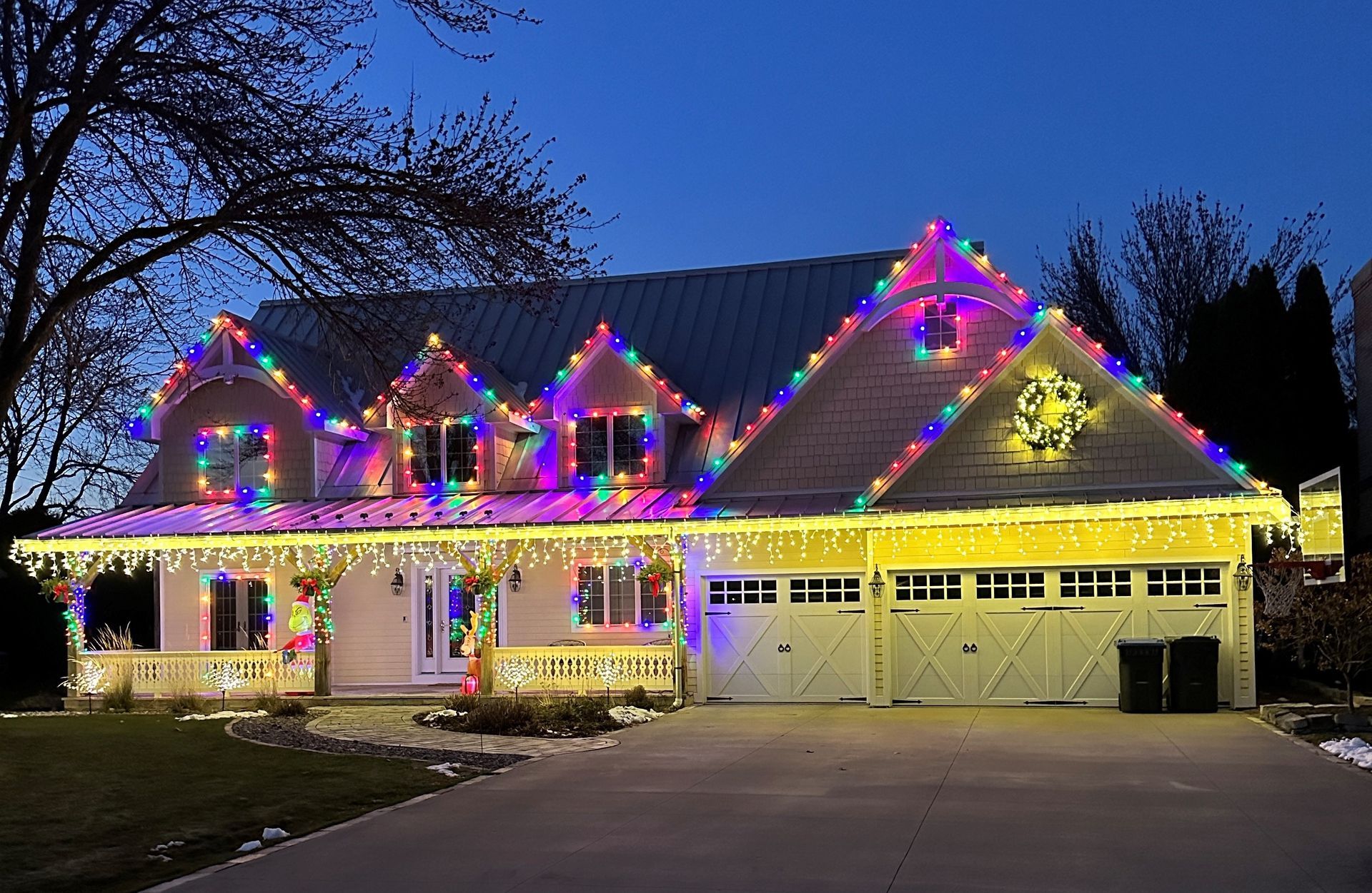 Permanent Architectural Roofline Lighting and Landscape Lighting Neenah ...