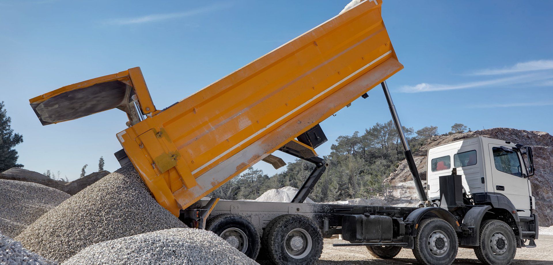 Dump truck service