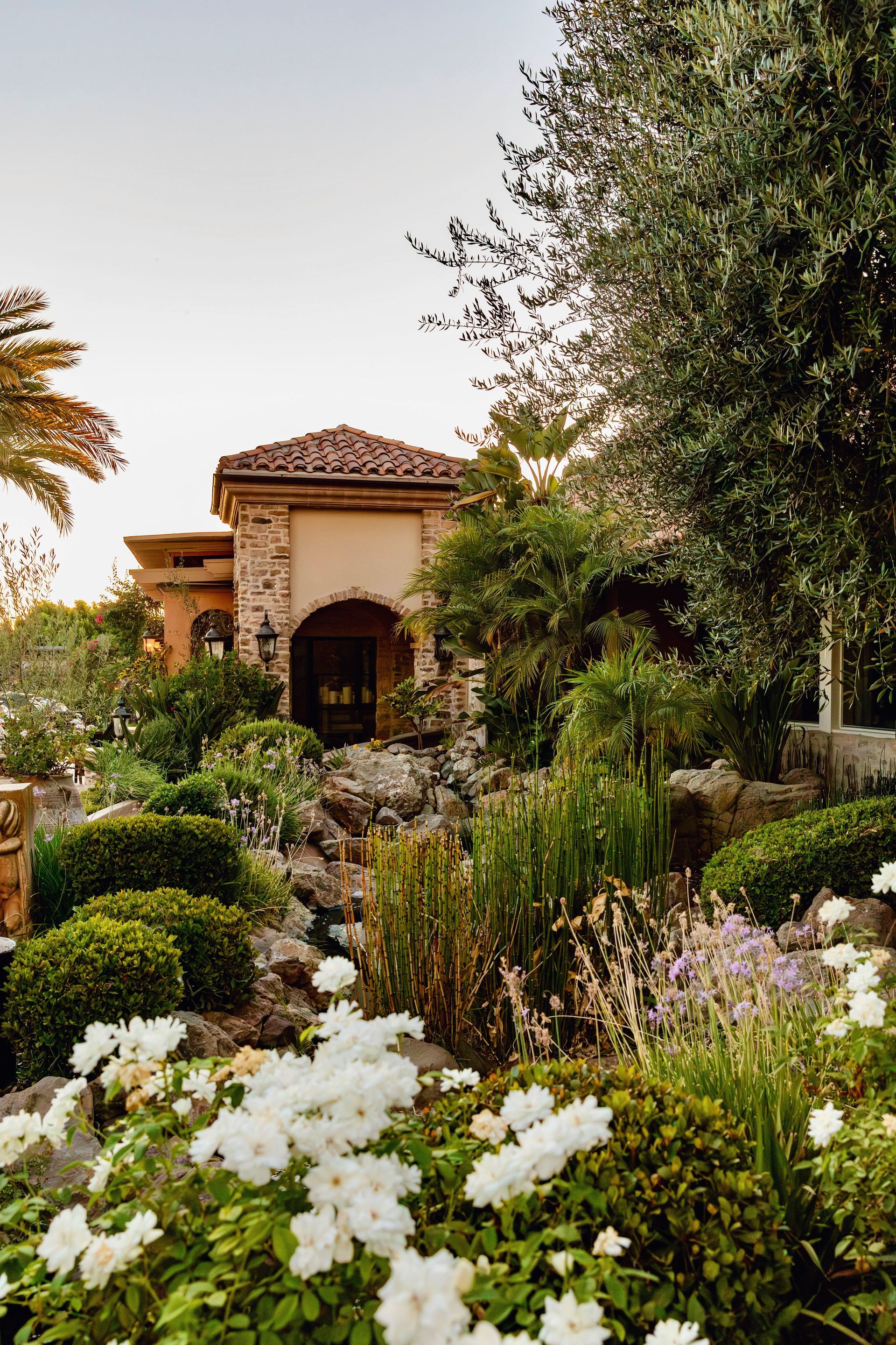 restaurant exterior.