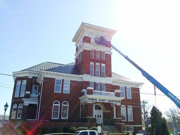 Front view courthouse