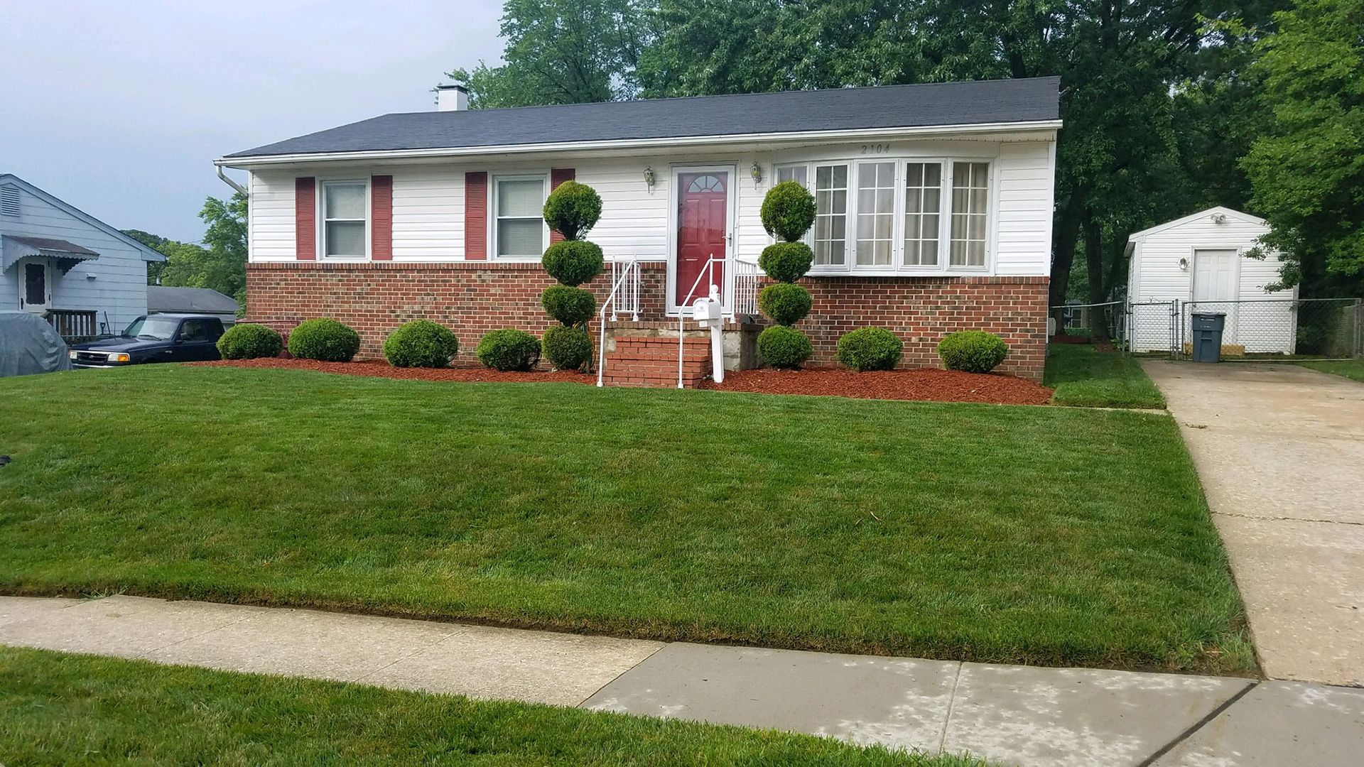 House with a beautiful lawn