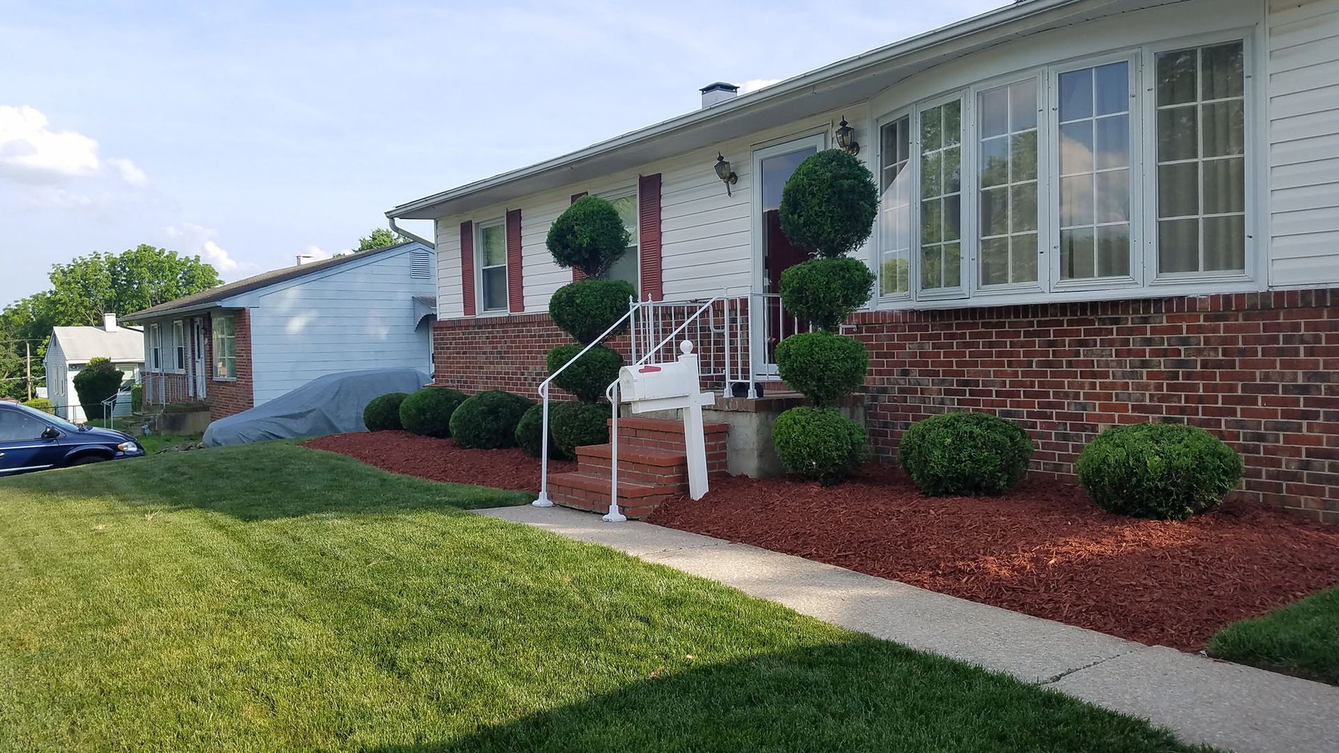 House with a nice lawn