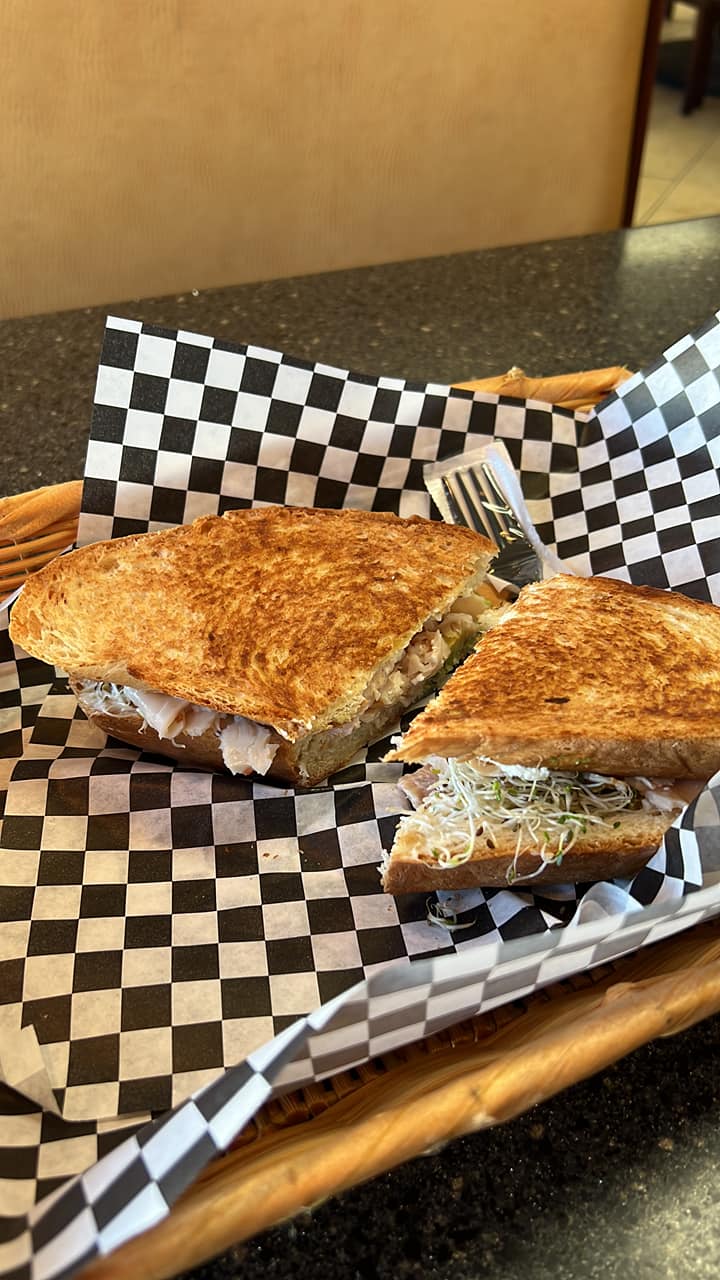 Cinnamon's Deli DineIn and Delivery Wichita, KS