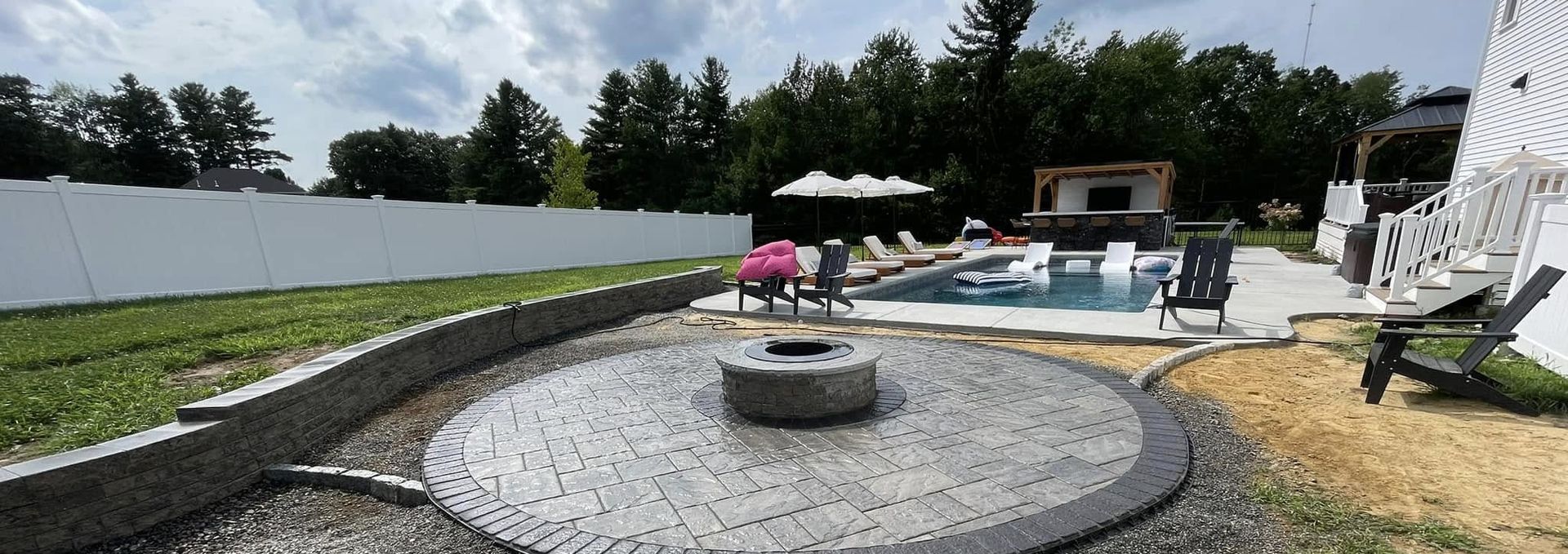 Michael's Mowing & Landscape Inc