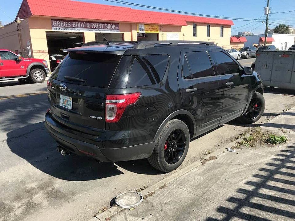 A black ford explorer