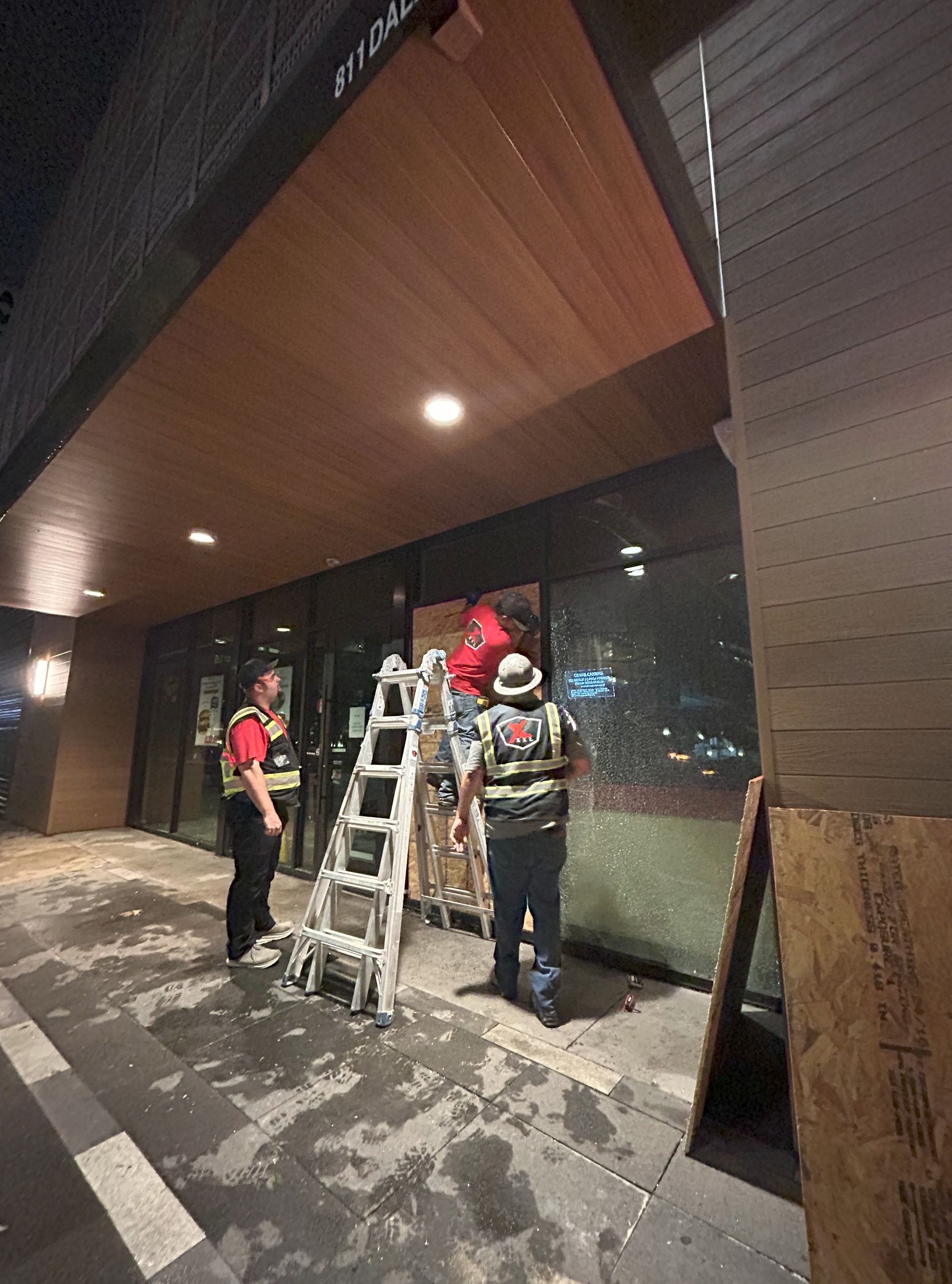 XXL construction services