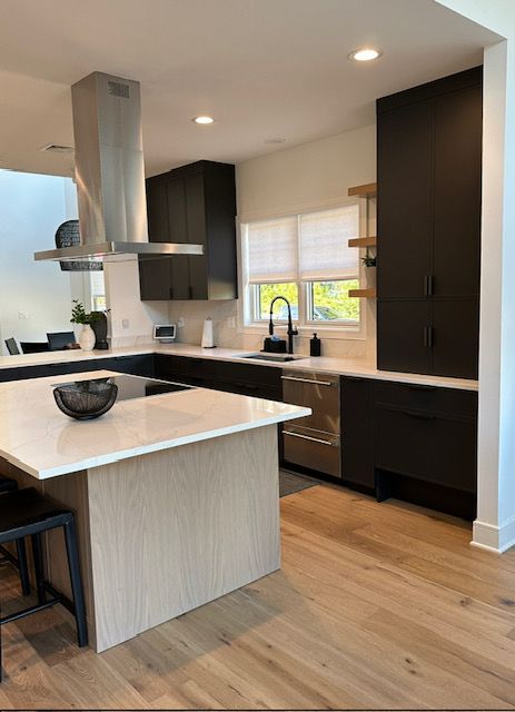 kitchen with wonderful center counter