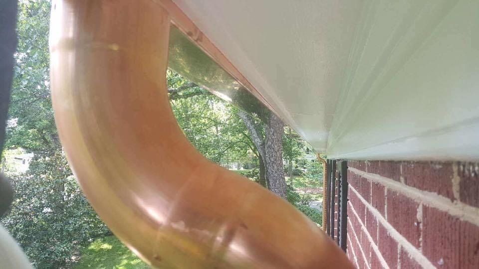 Close-up of the gutter