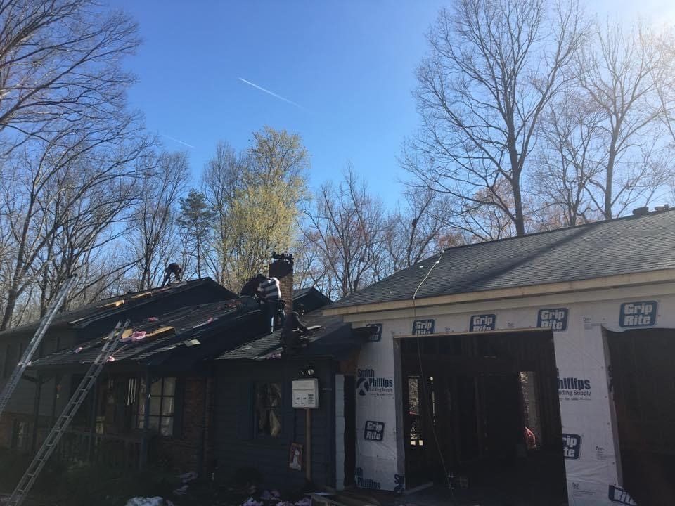Roofing installation in a new house
