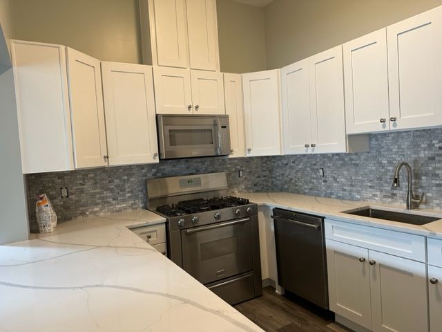 New kitchen cabinets