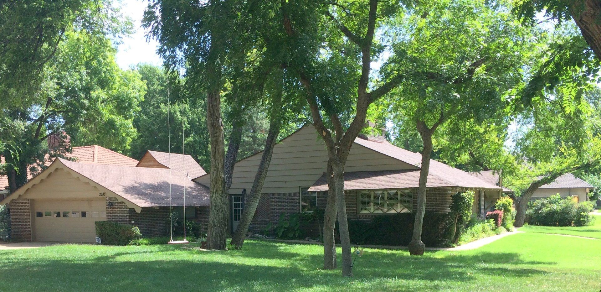 Edmond Landscapes & Ground Maintenance Inc image