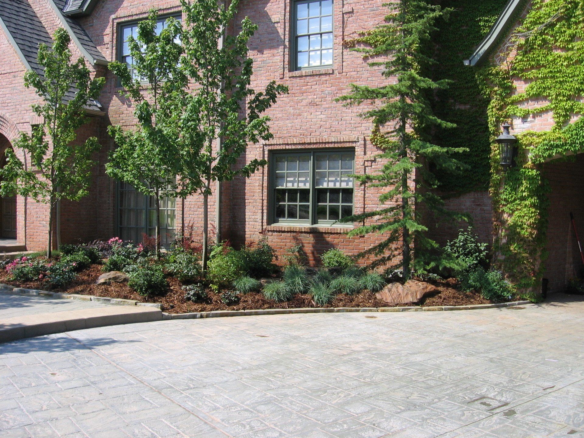 Edmond Landscapes & Ground Maintenance Inc image