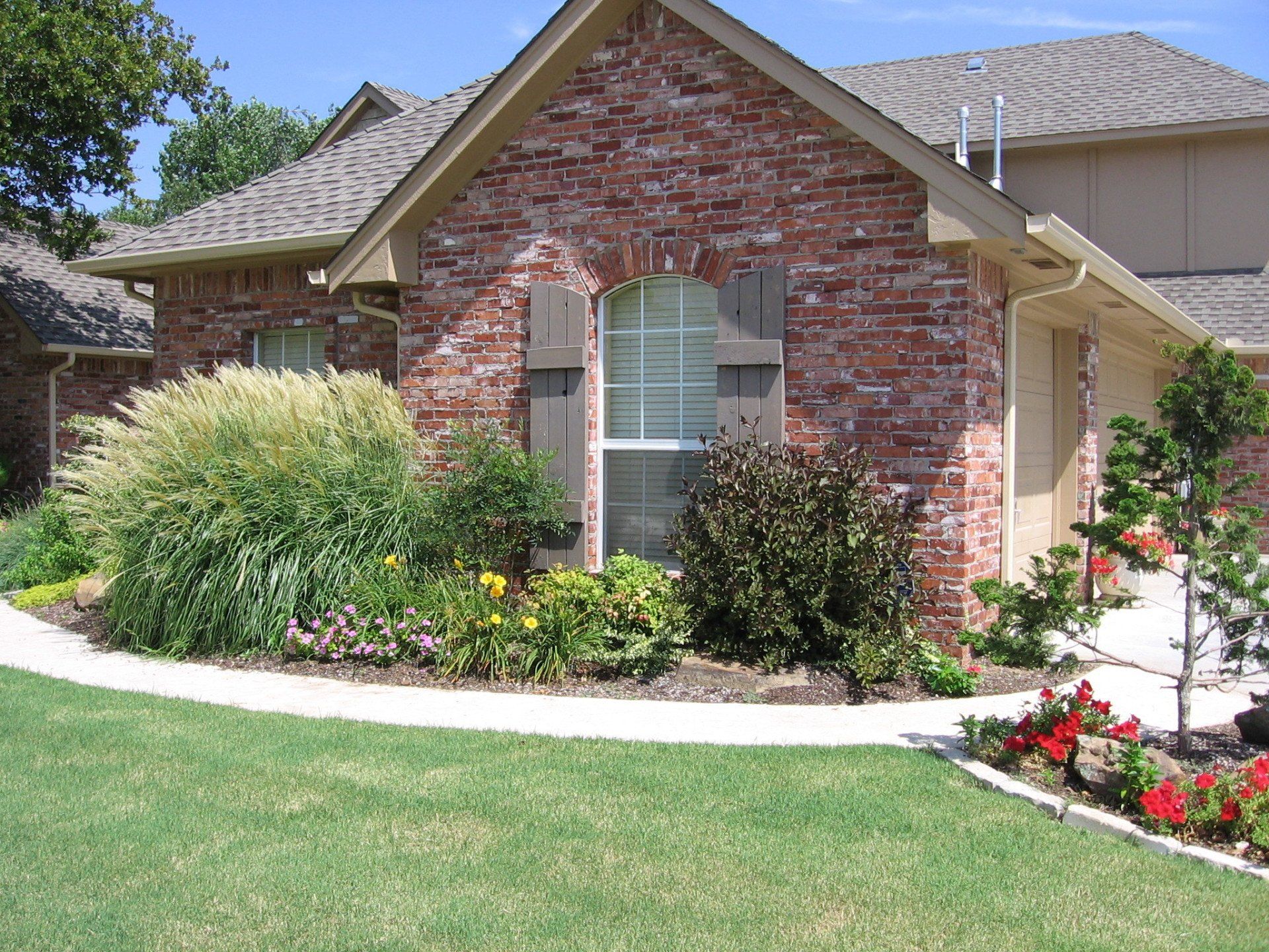 Edmond Landscapes & Ground Maintenance Inc image