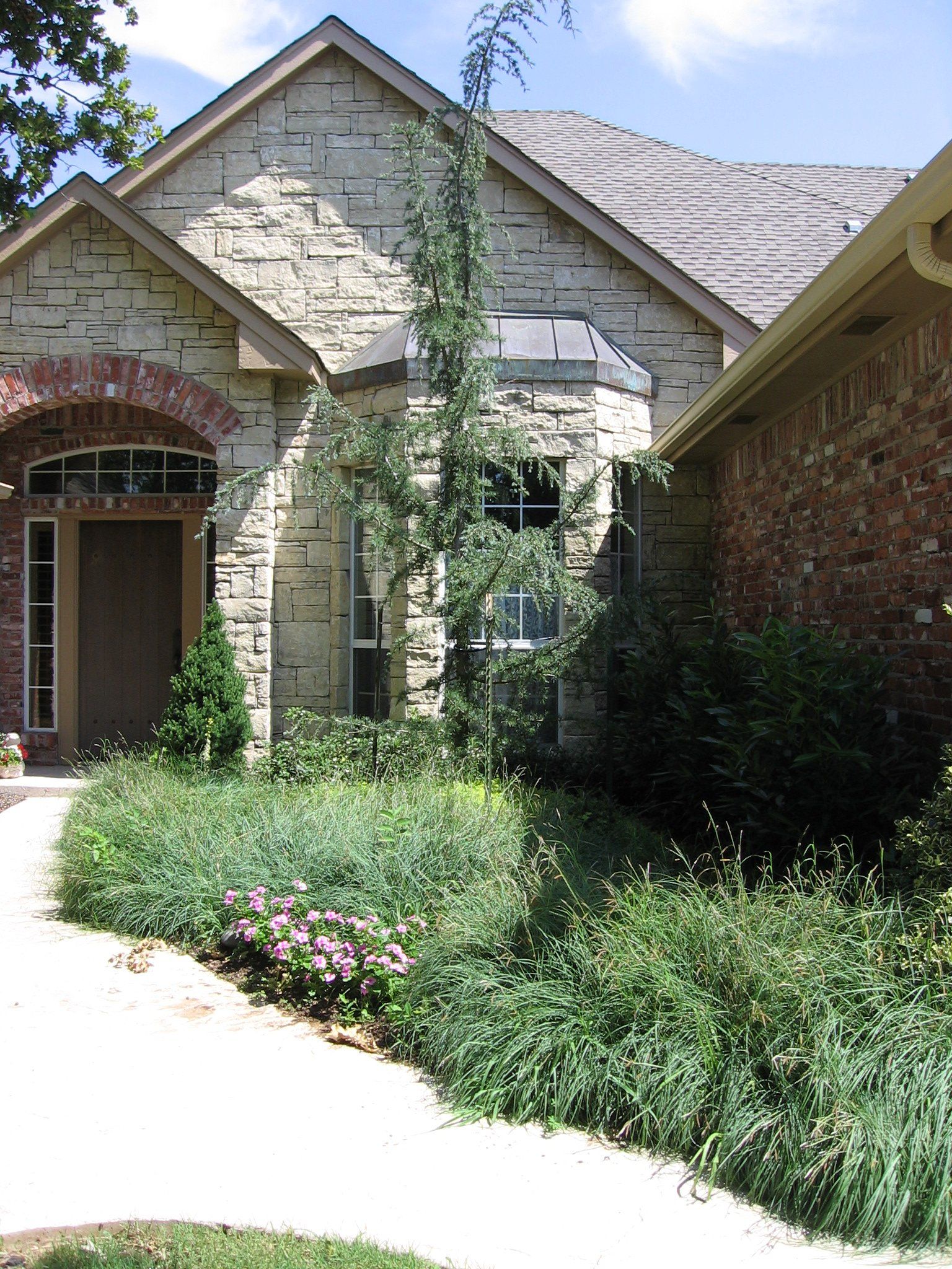 Edmond Landscapes & Ground Maintenance Inc image