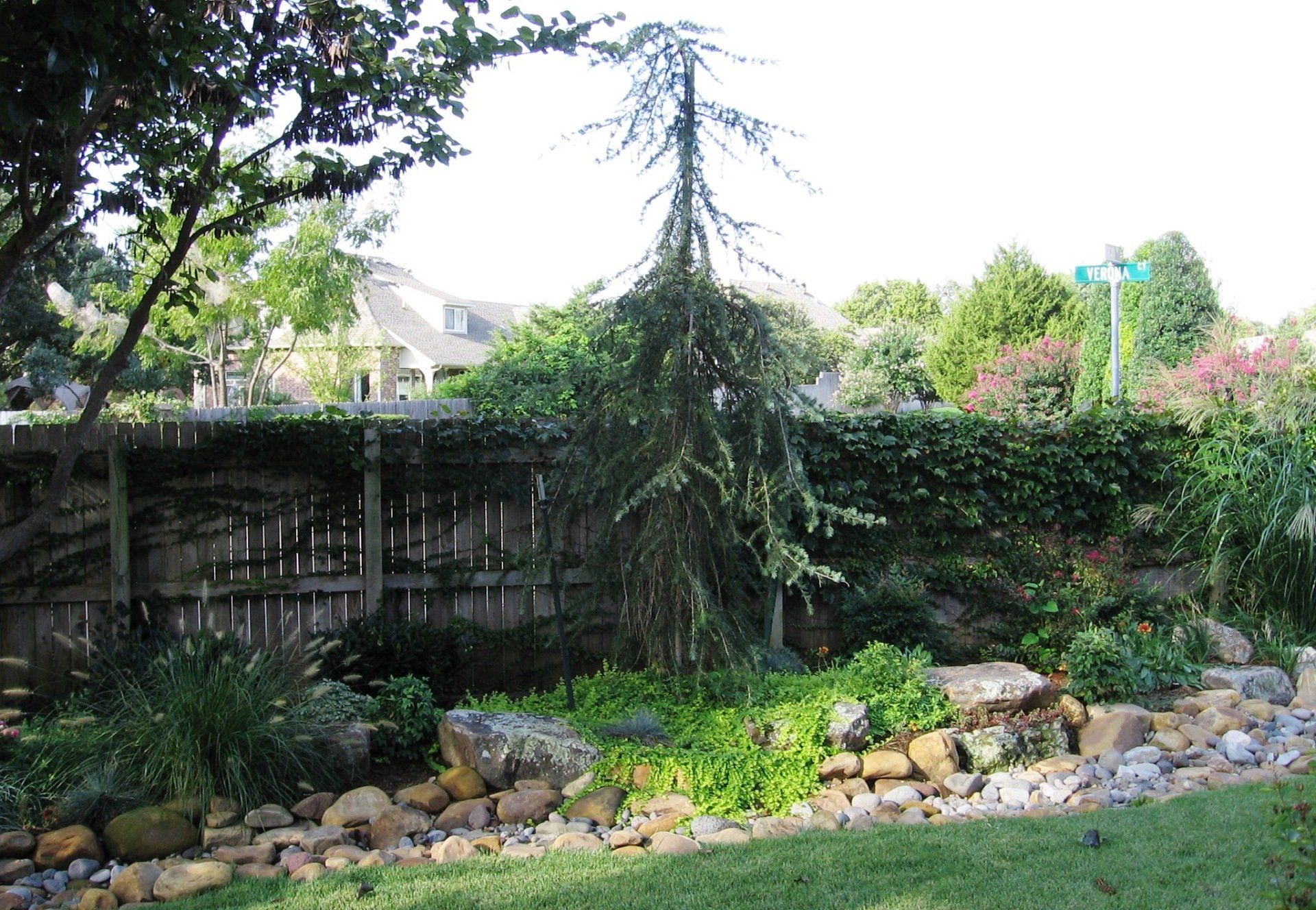 Edmond Landscapes & Ground Maintenance Inc image