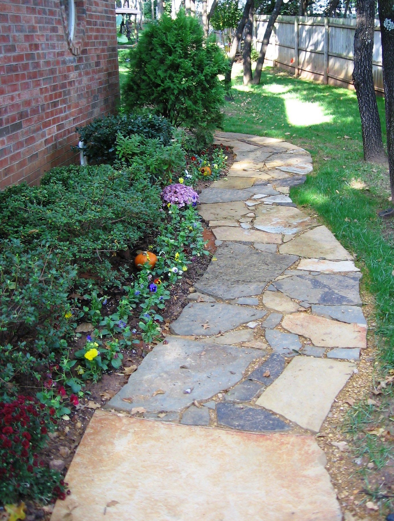 Edmond Landscapes & Ground Maintenance Inc image