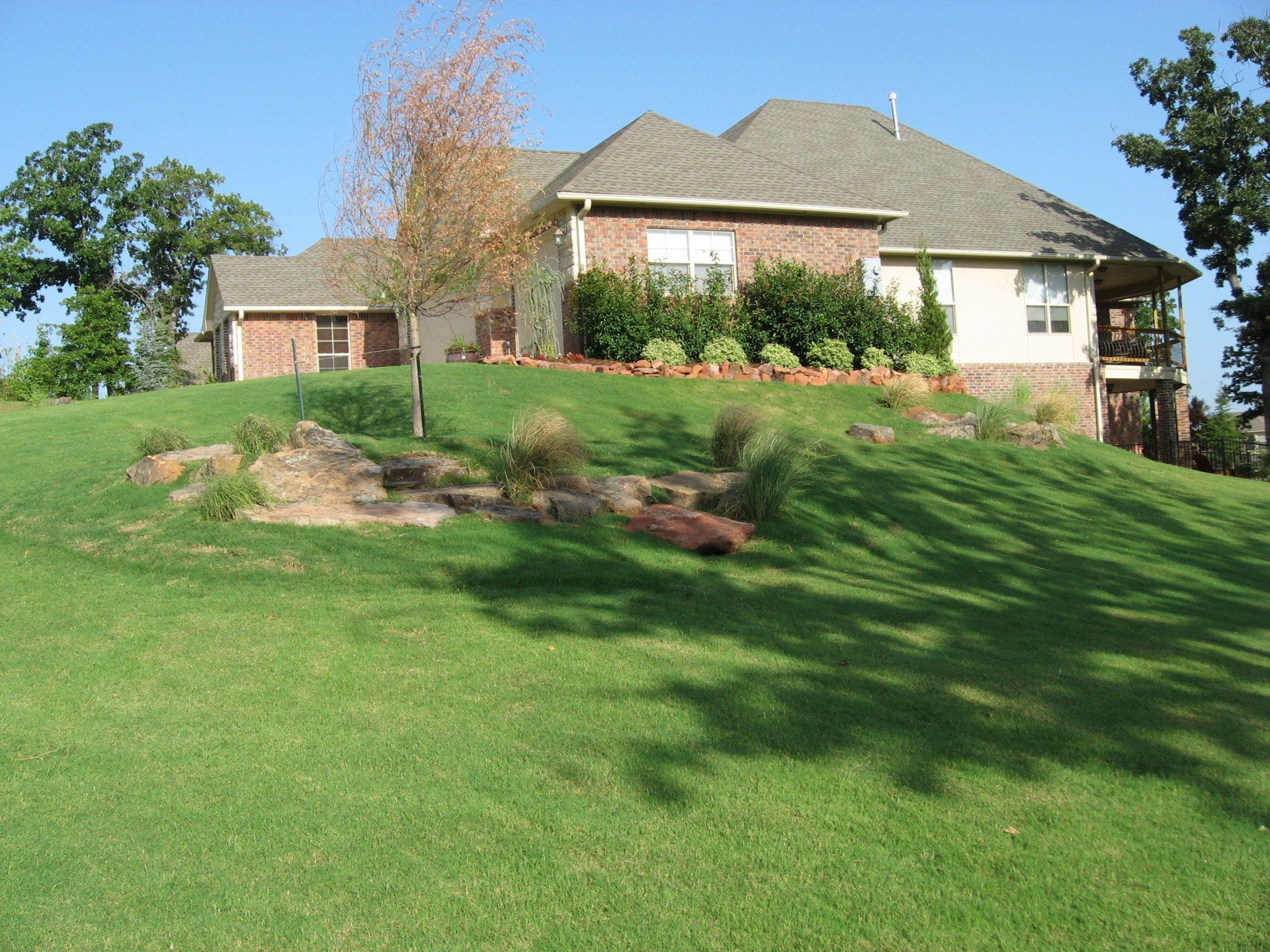 Edmond Landscapes & Ground Maintenance Inc image