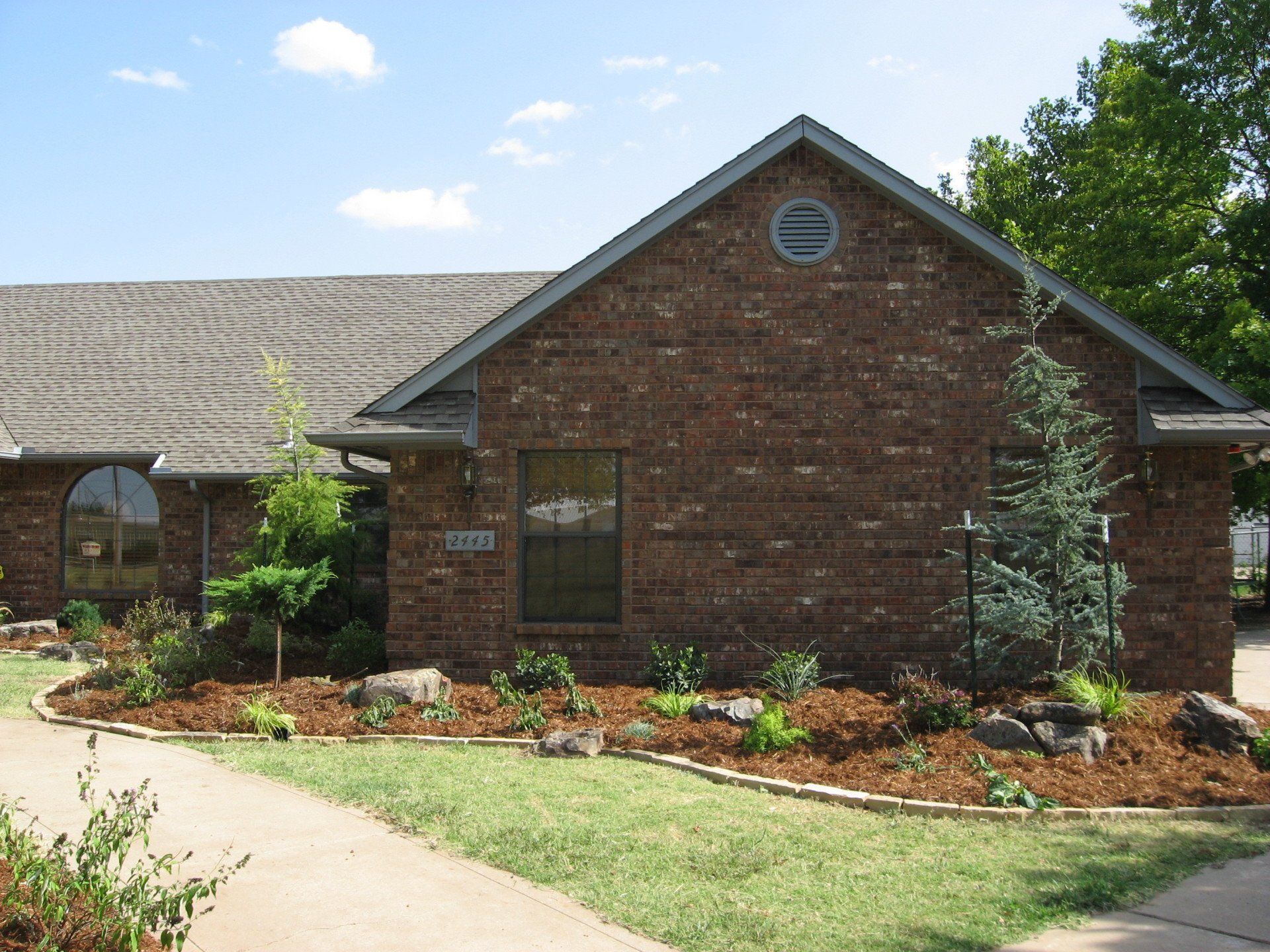 Edmond Landscapes & Ground Maintenance Inc image