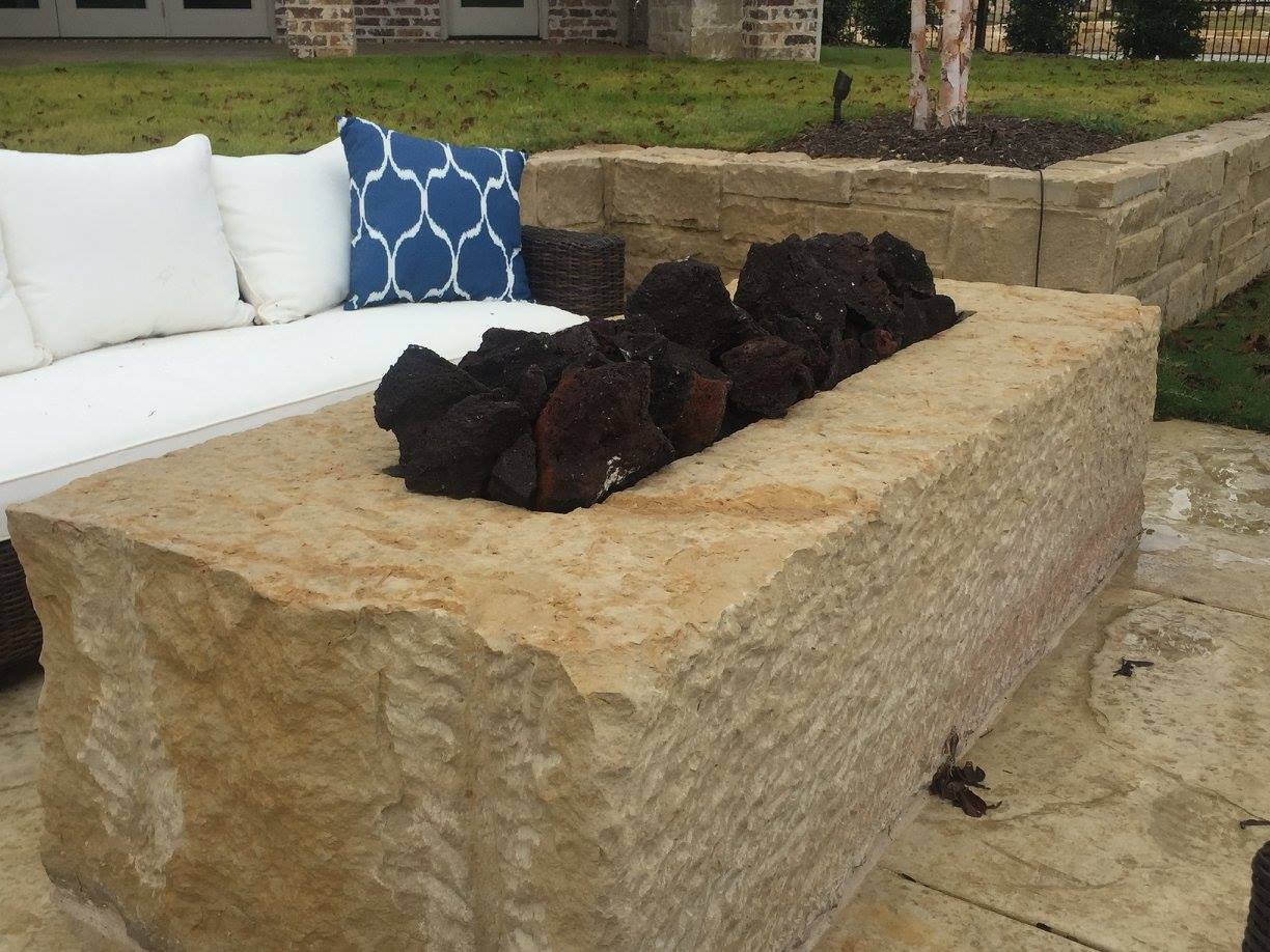 Rectangular fire pit