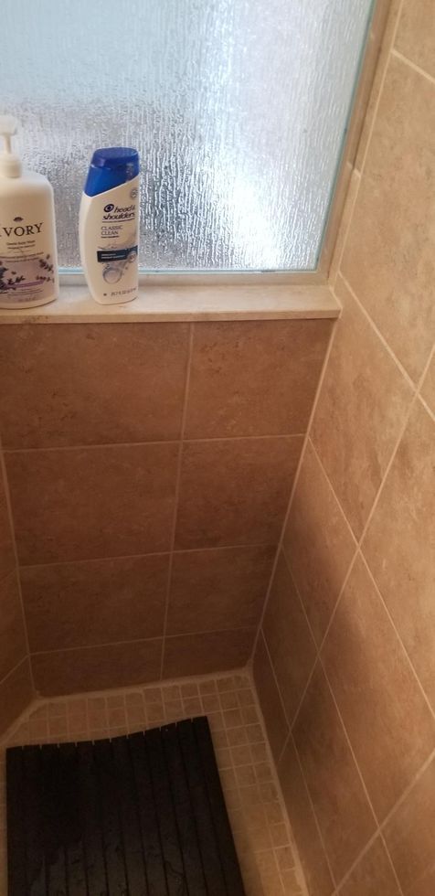 corner of shower baressi before