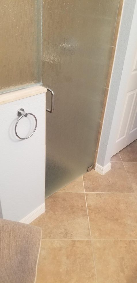 baressi shower door before