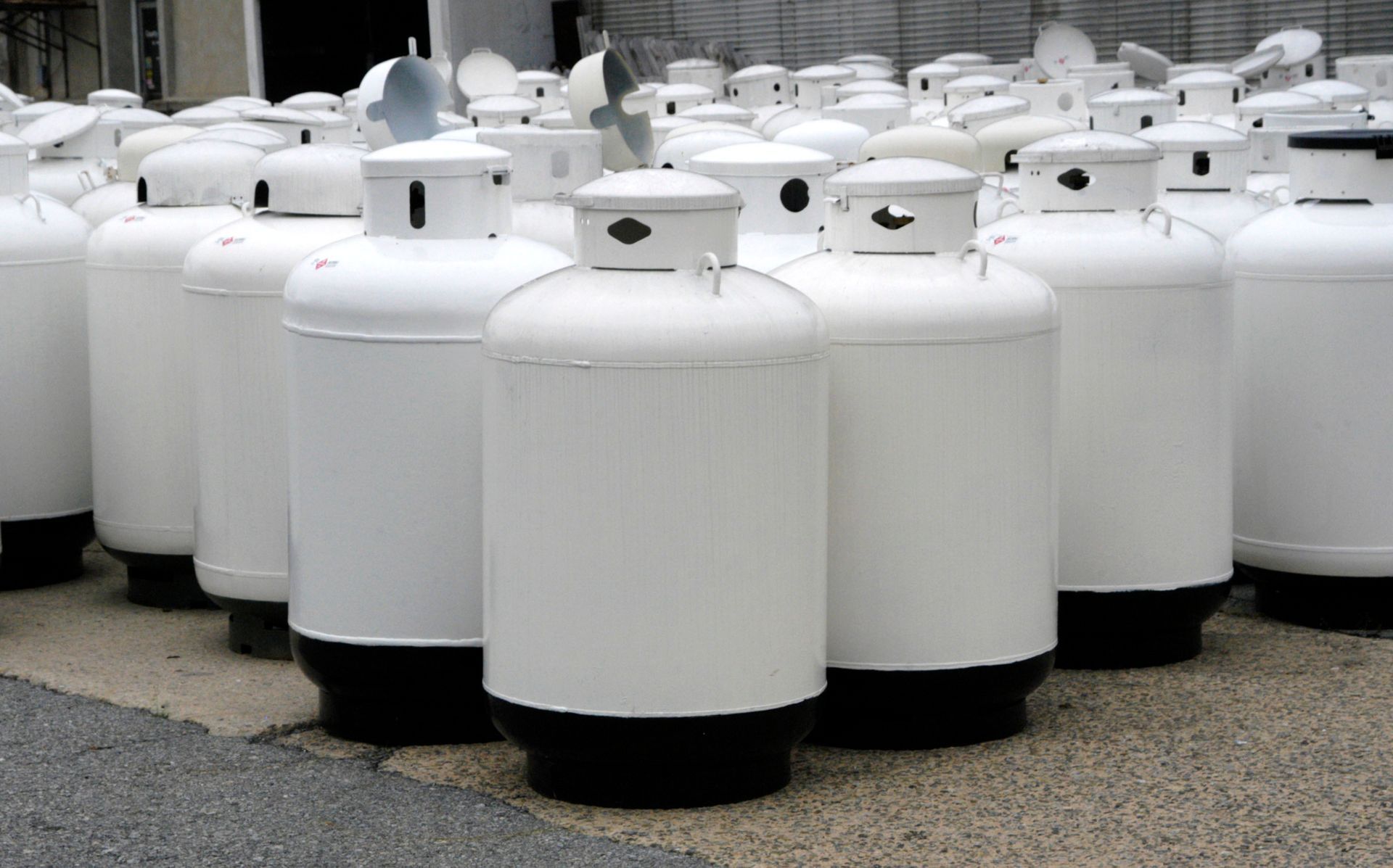 propane gas tanks