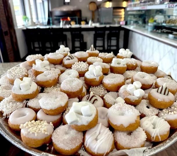 white mini donuts