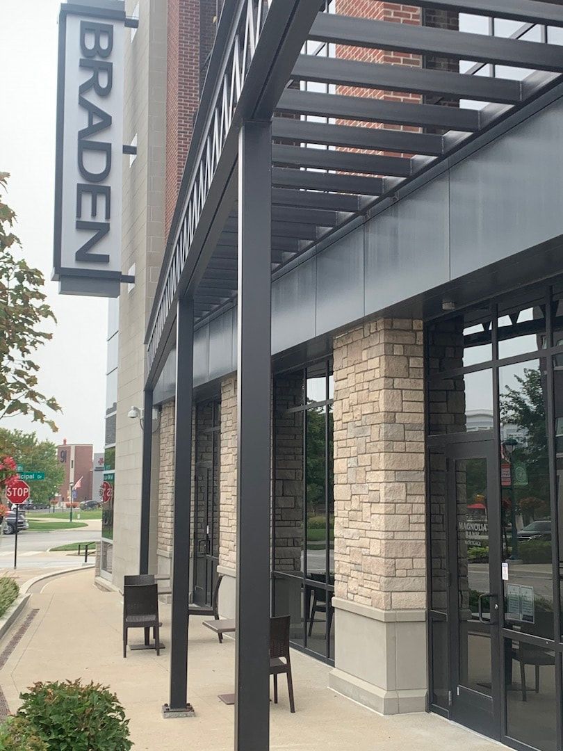 A large building with a sign that says braden on it