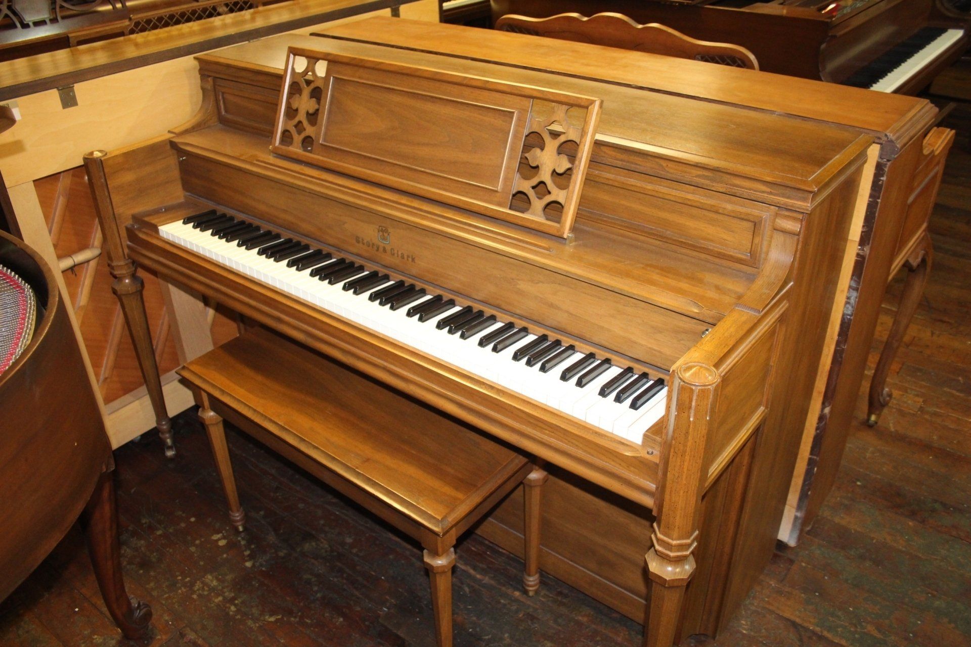 Story& Clark Console Piano