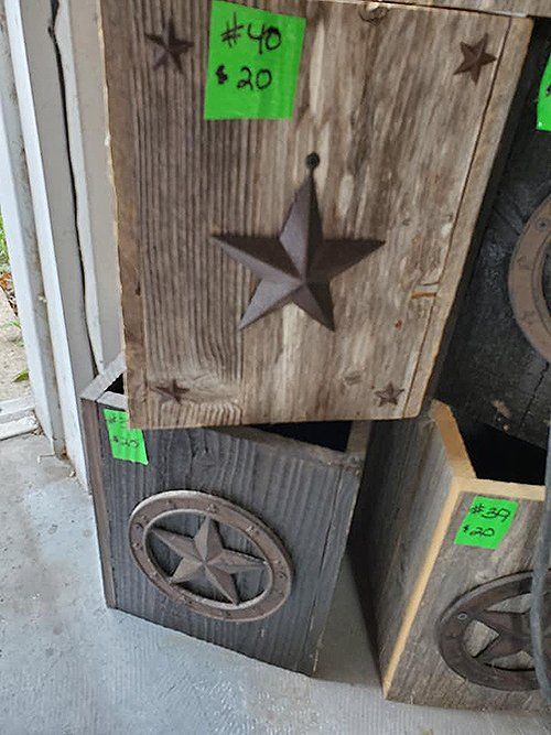 Live edge lumber designed products