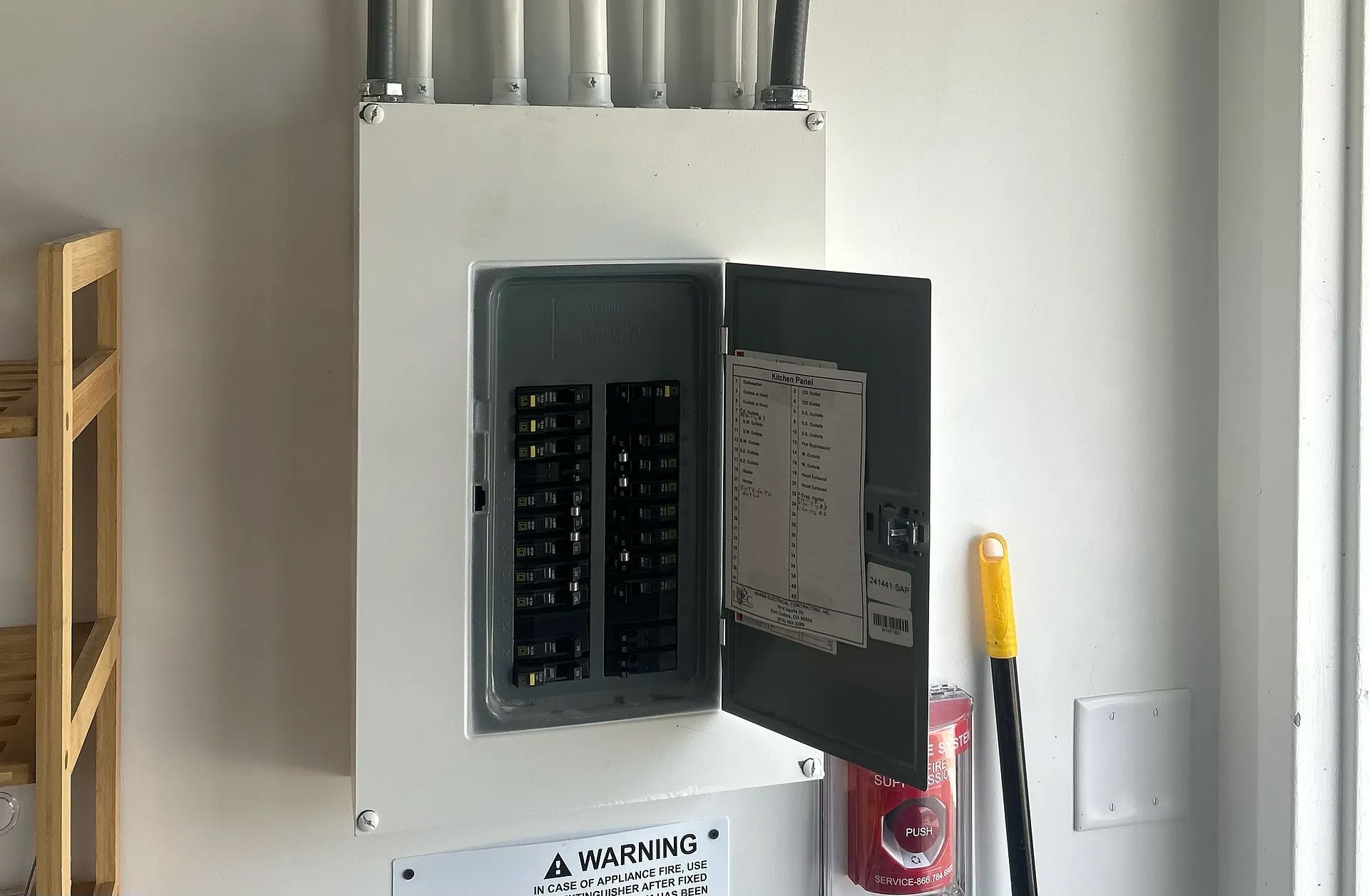 R & T Electric LLC