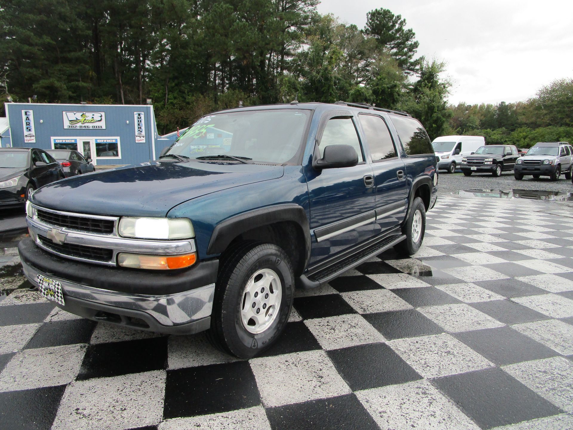 2005 Chevy Suburban 2681