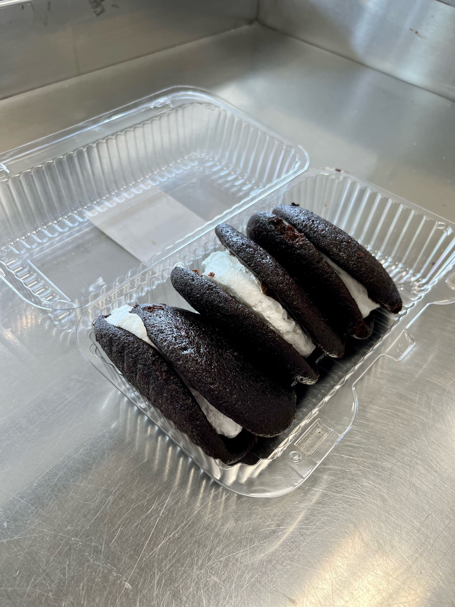bakery whoopie pie