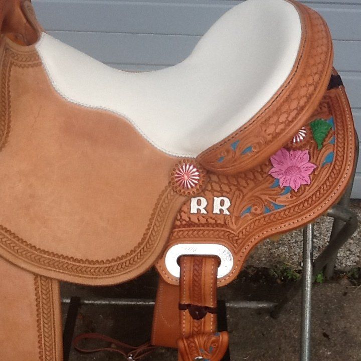 barrel racing saddle