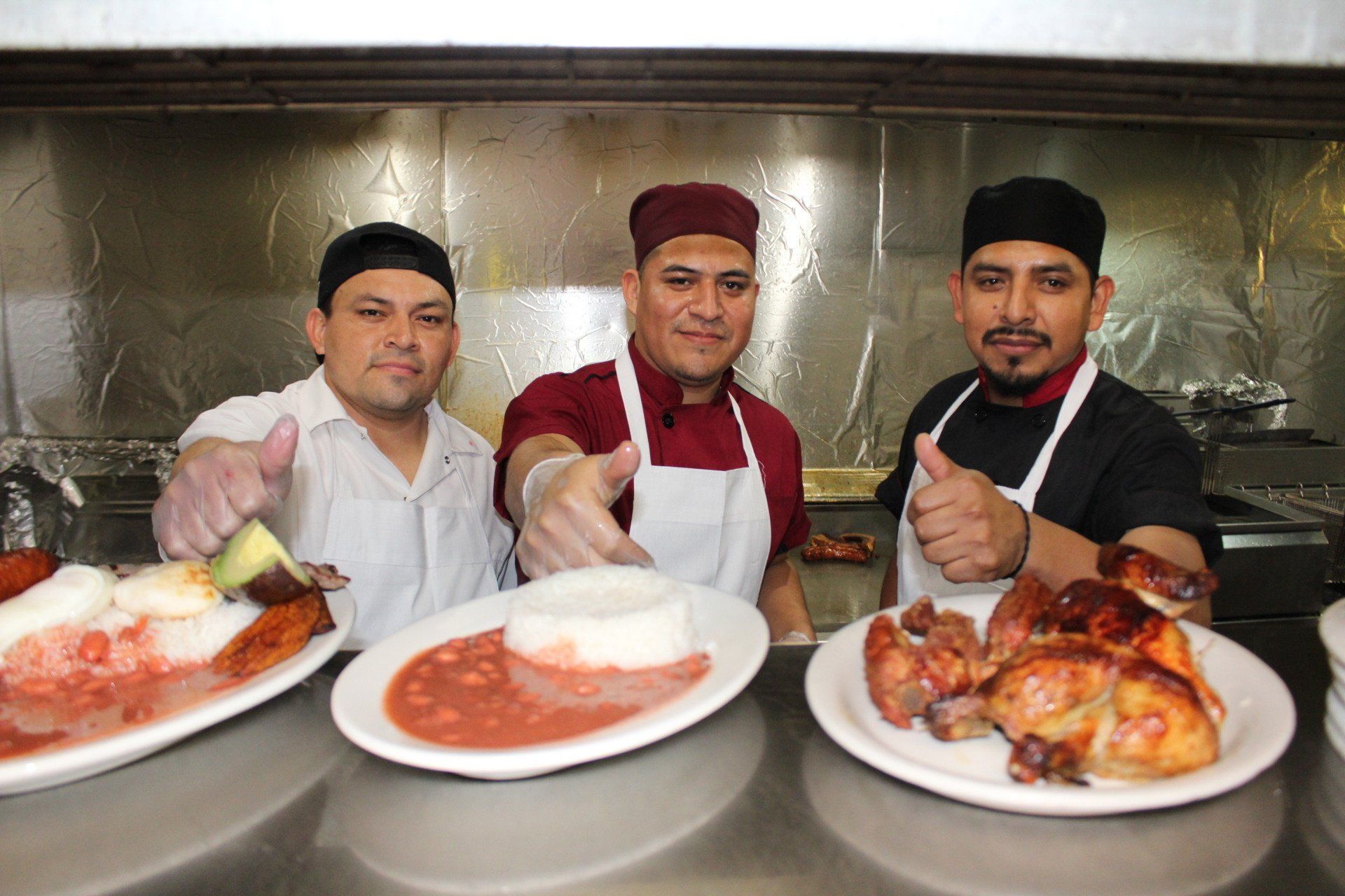 Pollos Dona Maria Restaurant & Bar