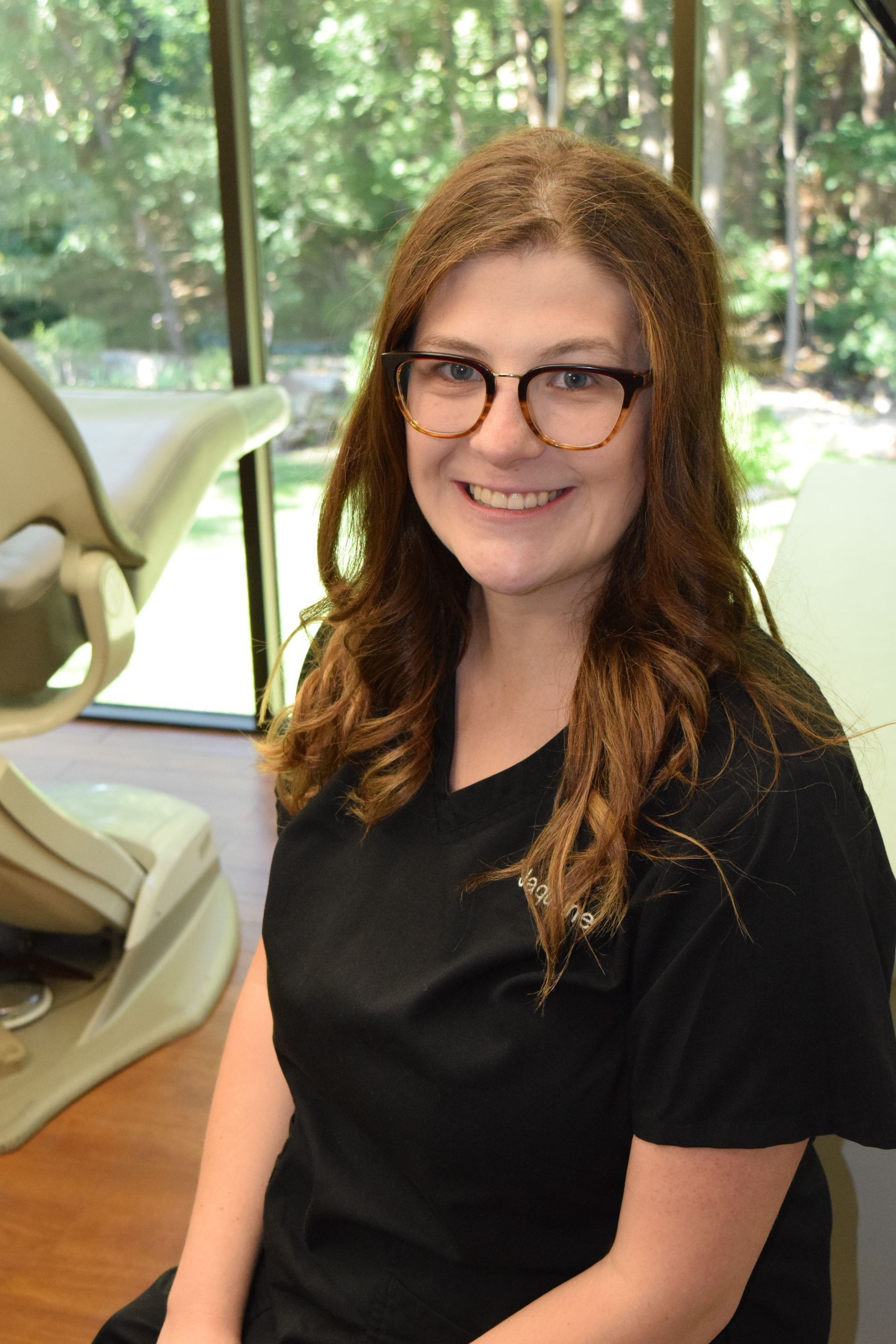 Jaqueline, Dental Assistant