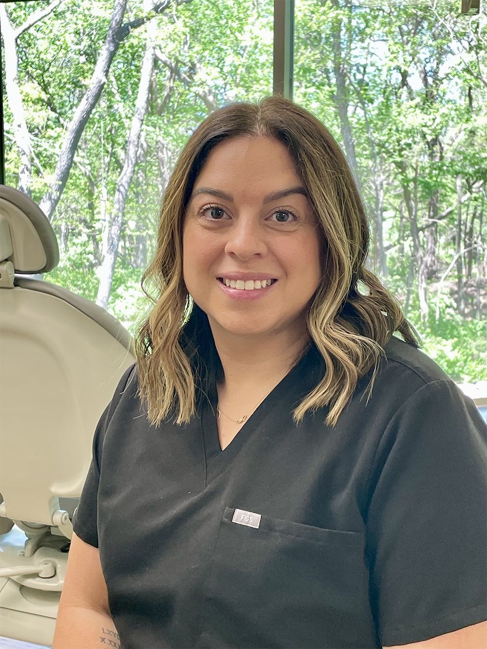 Lisa - dental hygienist