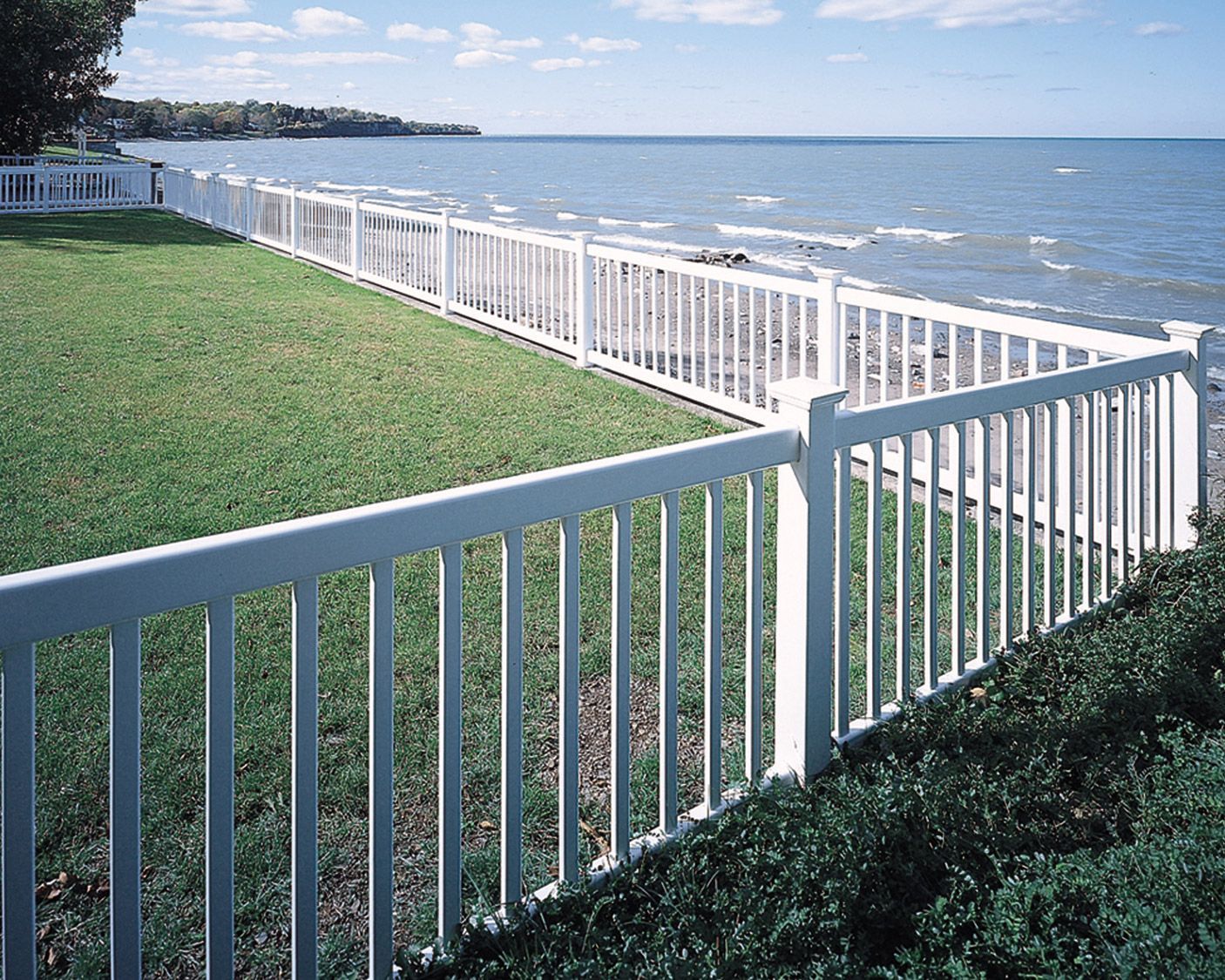 Vinyl fence