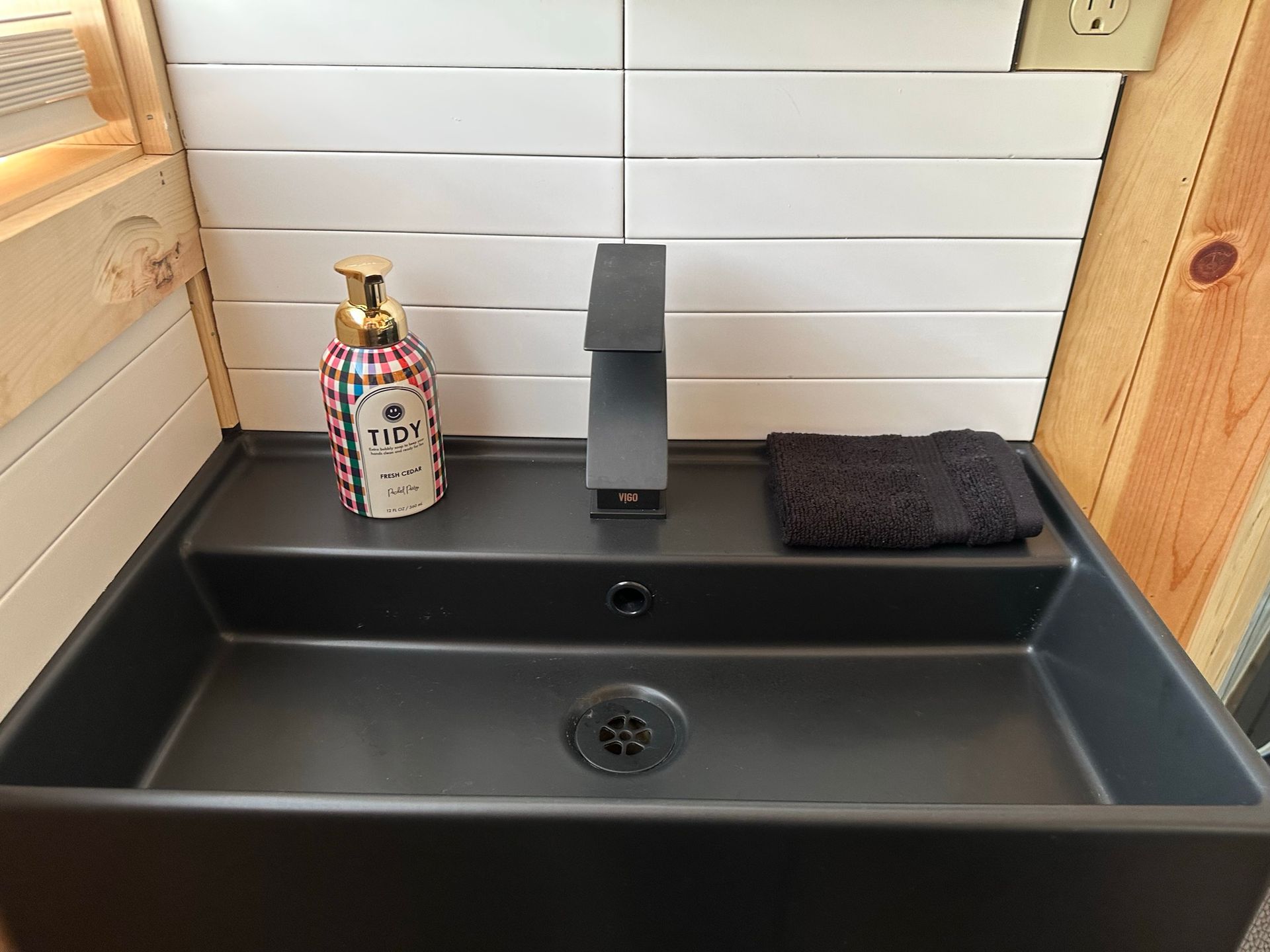 matte black bathroom sink