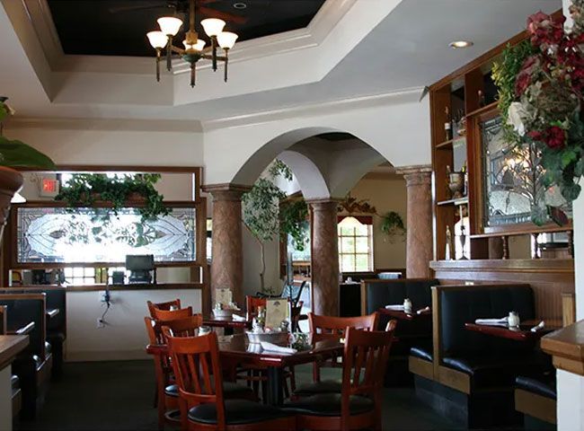 Restaurant | Country Pizza Italian Grill | Clearwater, FL