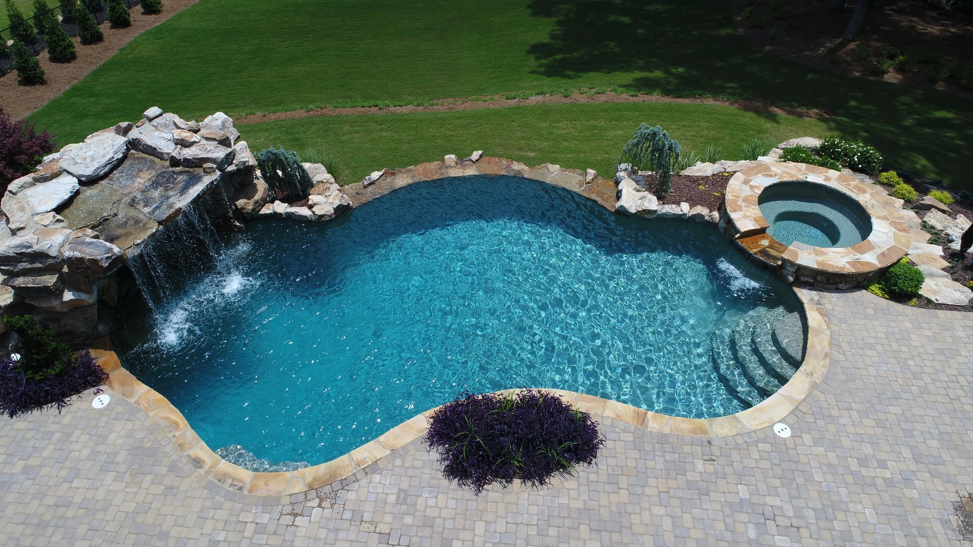 Custom-build freeform pool in Ball Ground, GA