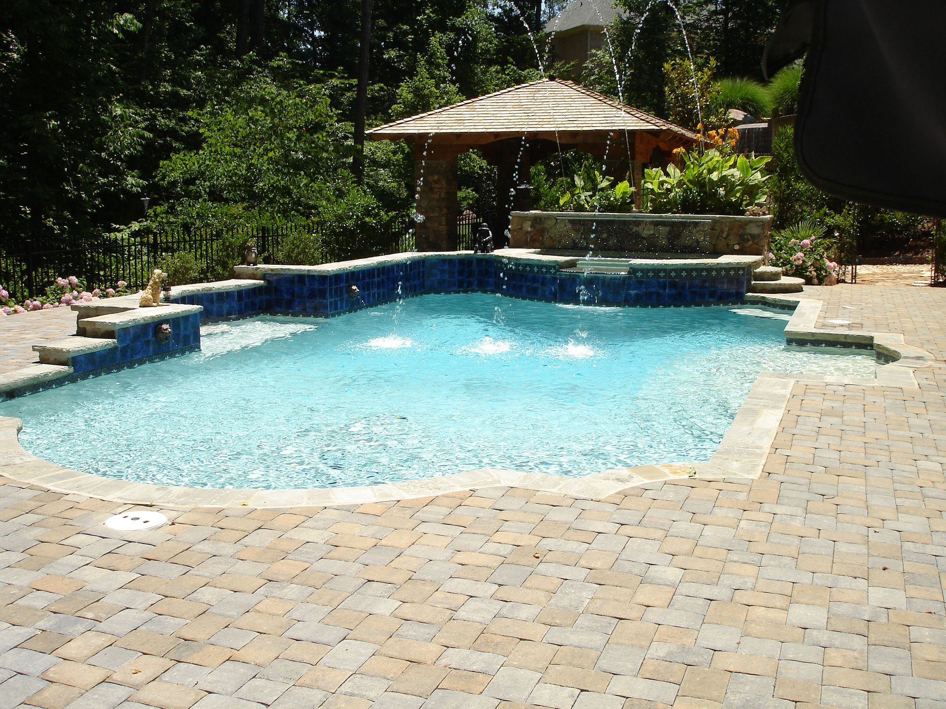 Custom-build geometric pool in Buford, GA
