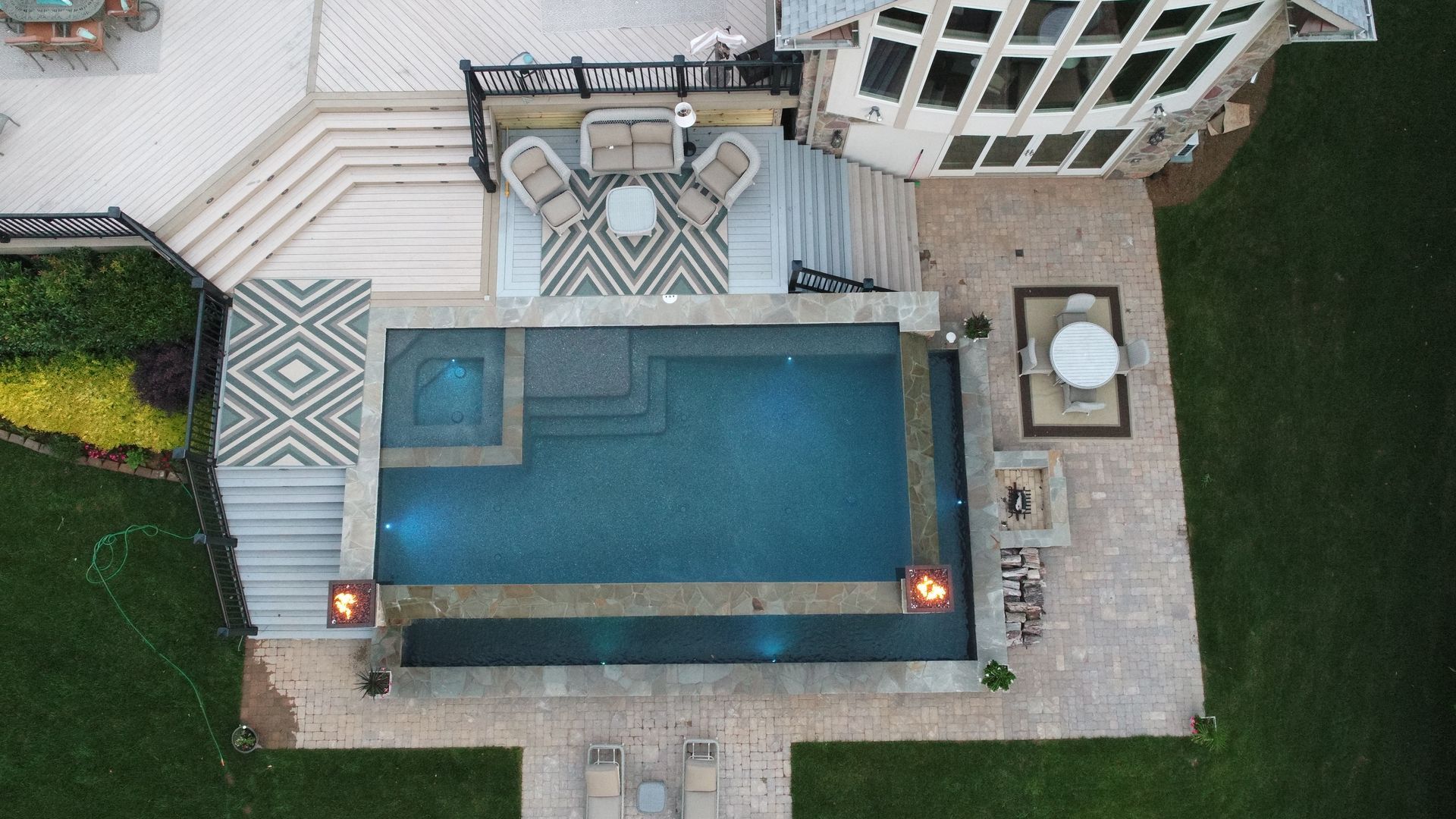 Custom-build geometric pool in Gainesville, GA
