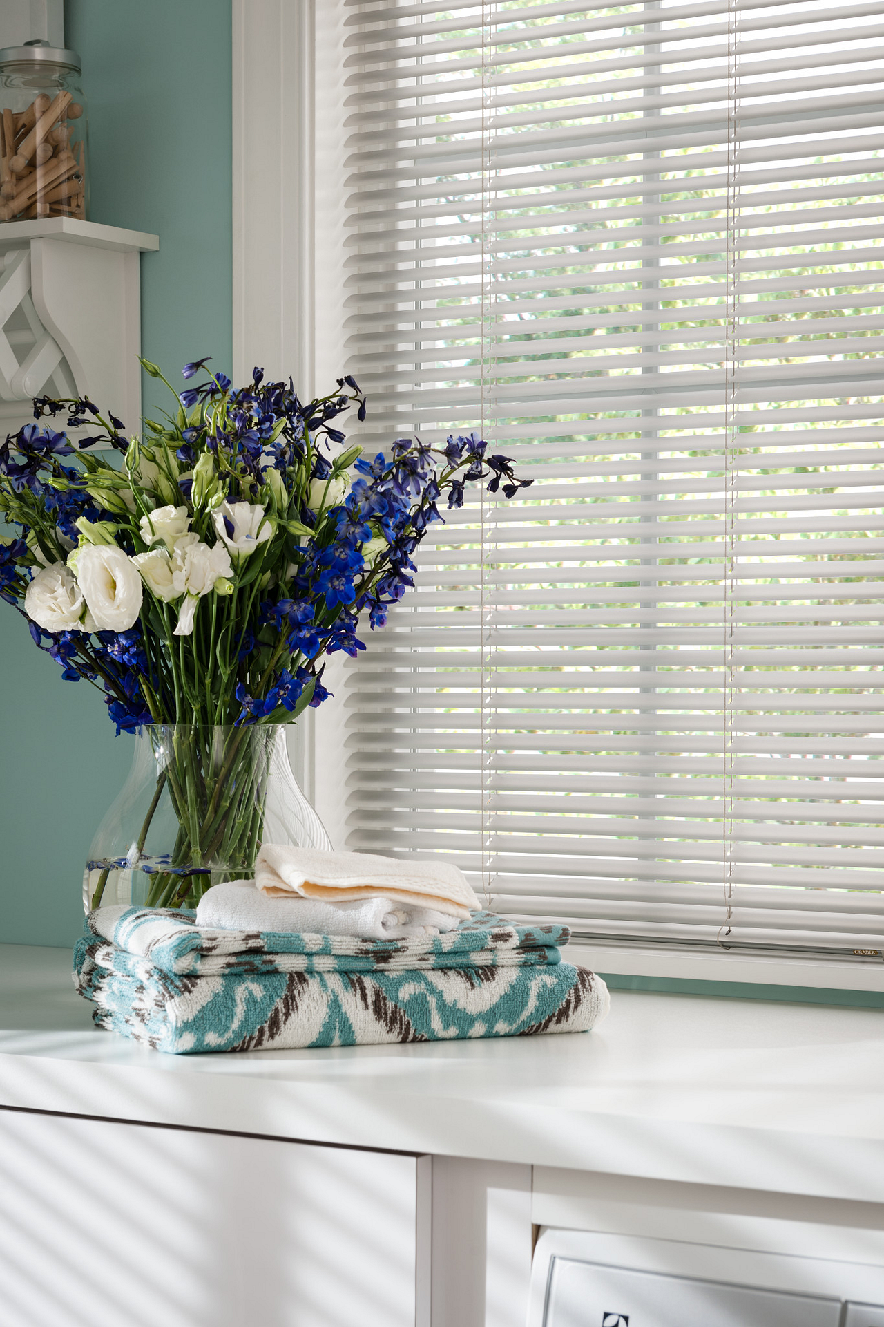 Horizontal Aluminum Blinds